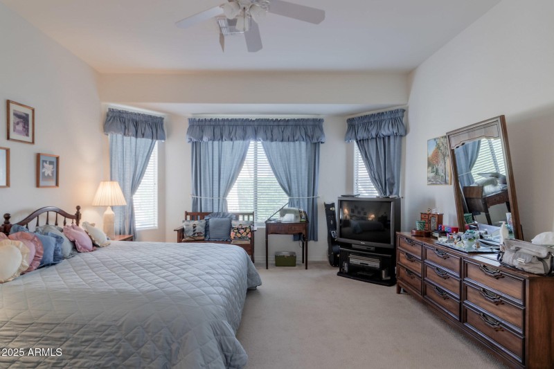 large master bedroom