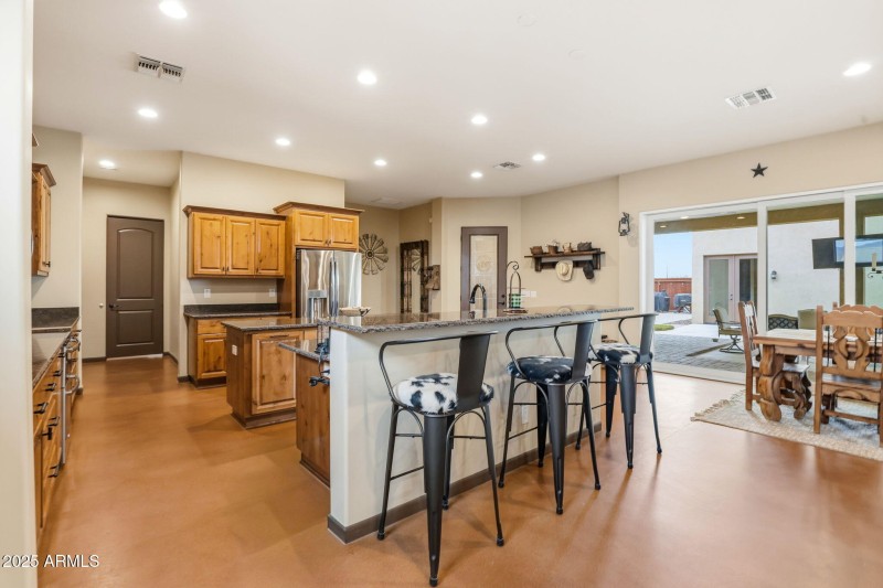 14-web-or-mls-38822 N 21st Ave-14 - Copy