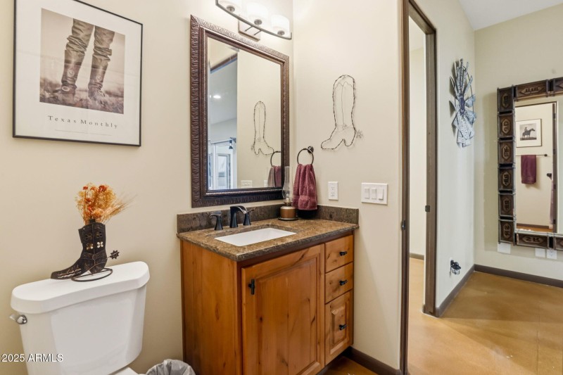 29-web-or-mls-38822 N 21st Ave-29 - Copy