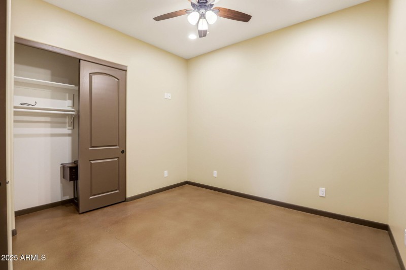 31-web-or-mls-38822 N 21st Ave-31 - Copy