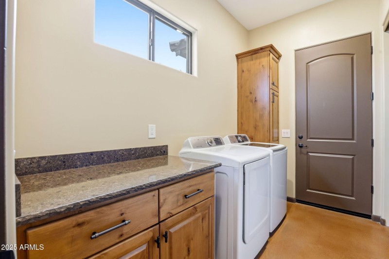 34-web-or-mls-38822 N 21st Ave-34