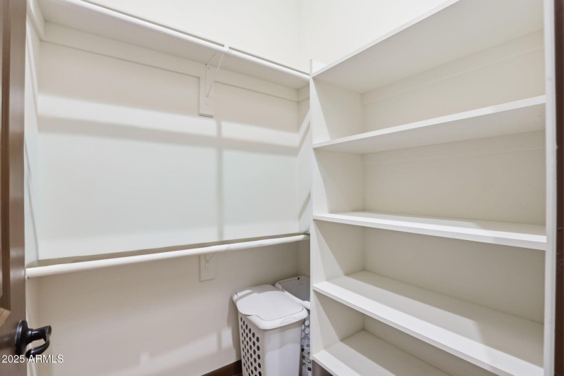 39-web-or-mls-38822 N 21st Ave-37 - Copy