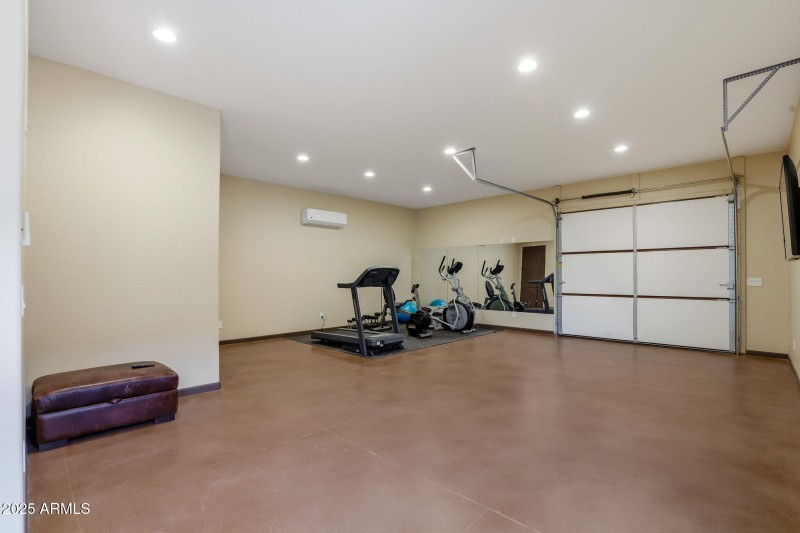 53-web-or-mls-38822 N 21st Ave-51 - Copy