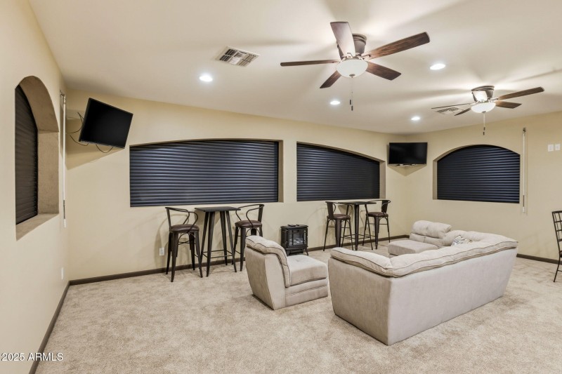 56-web-or-mls-38822 N 21st Ave-54