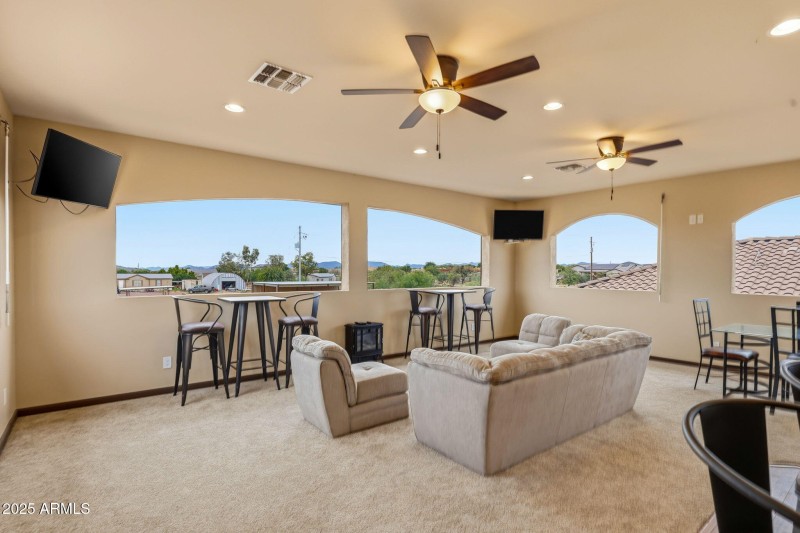 60-web-or-mls-38822 N 21st Ave-58