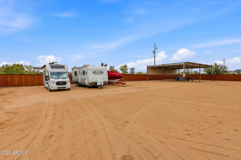 76-web-or-mls-38822 N 21st Ave-74