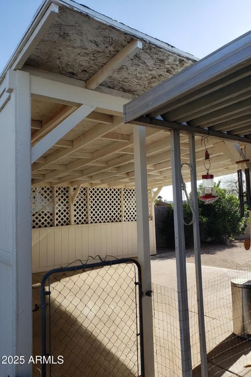 CARPORT2