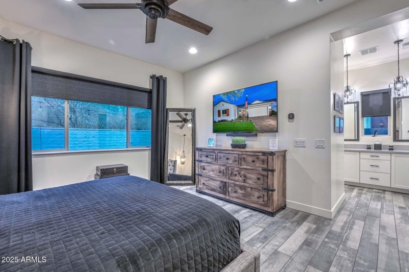 Primary Bedroom-Bath