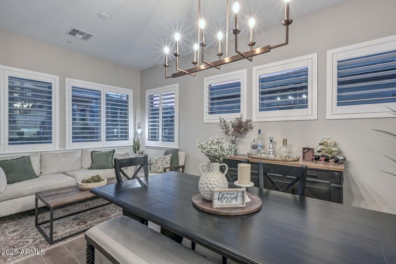 Night-Breakfast Room2