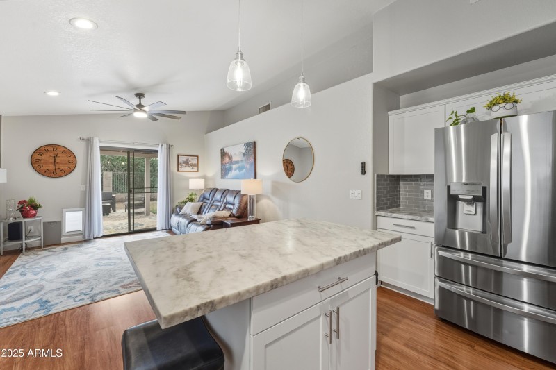 1a343a25-741a-48f9-aa18-dff346b5617d