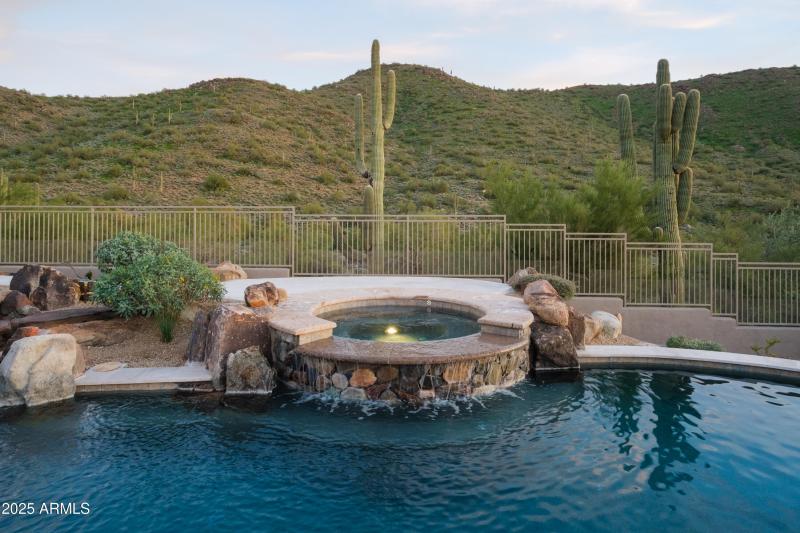 046_11573 E Winchcomb Dr