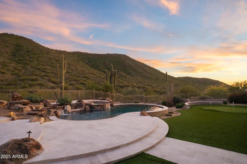 048_11573 E Winchcomb Dr