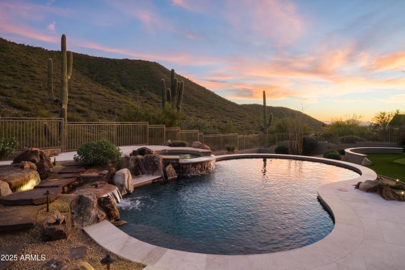 052_11573 E Winchcomb Dr