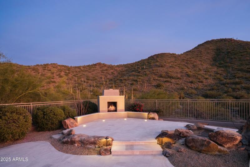 055_11573 E Winchcomb Dr