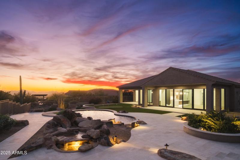 057_11573 E Winchcomb Dr