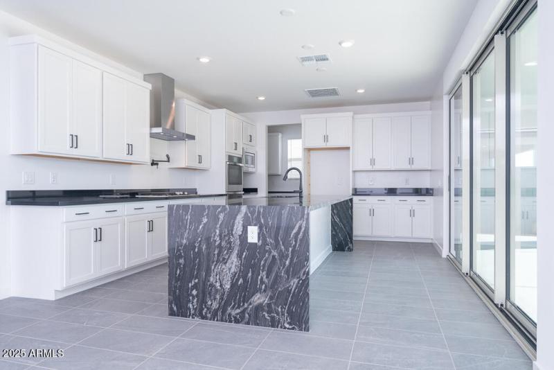 Tri Pointe Terraza 17 - Kitchen-1MLS