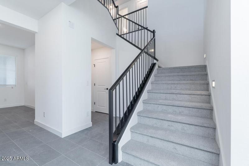 Tri Pointe Terraza 17 - Stairs-1MLS