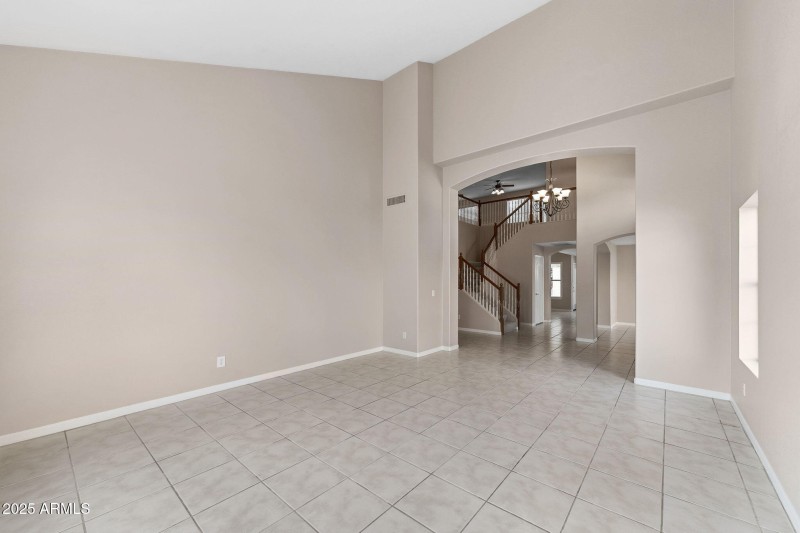 007__310 S Granite Ct