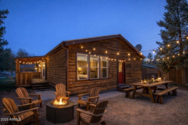 Side yard twilight - Virtual