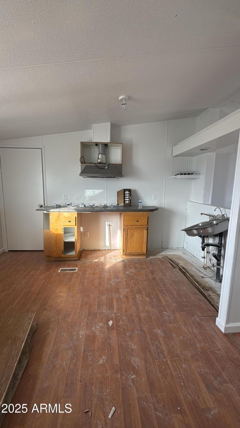 879897EE-37BA-4673-A1E2-AF54D9A3DD2F