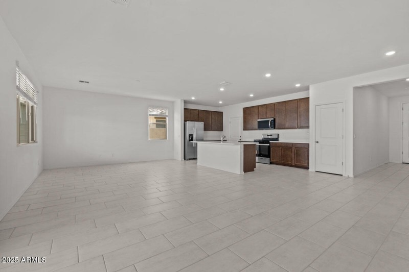 KBPHX_MIR_DesertOasis-Lot160_6318_1-1200