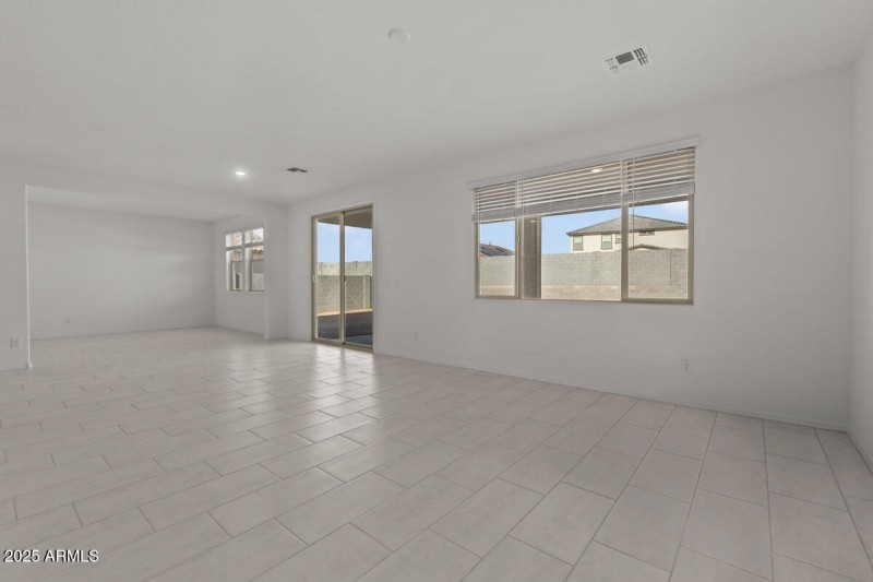 KBPHX_MIR_DesertOasis-Lot160_6328_1-1200