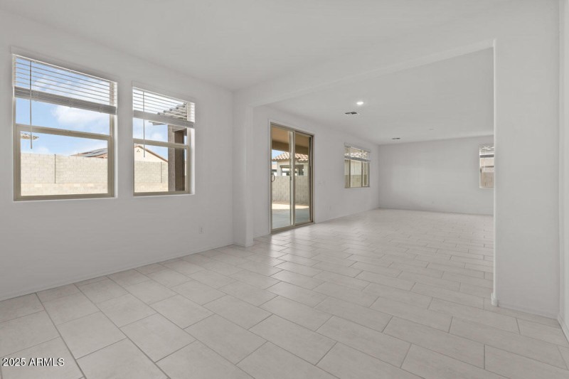 KBPHX_MIR_DesertOasis-Lot160_6367_1-1200