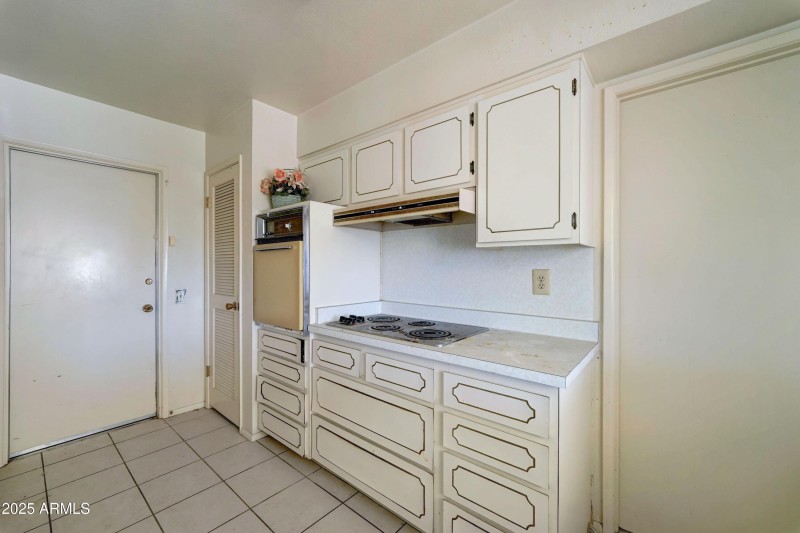 15658 N Lakeforest Dr-9