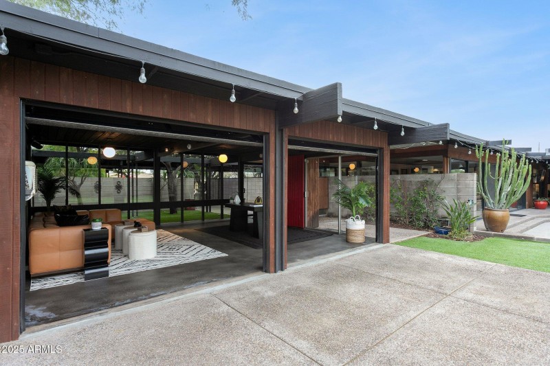 Converted Den/Office