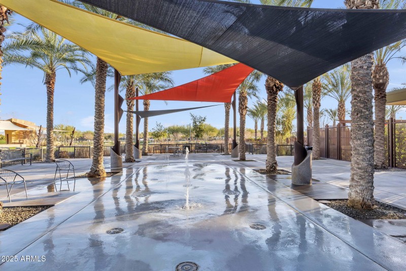 8-web-or-mls-ZDLB_4407