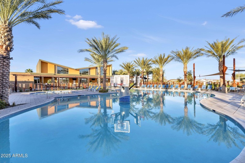 13-web-or-mls-ZDLB_4412