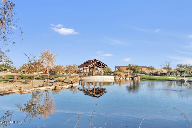 19-web-or-mls-ZDLB_4418