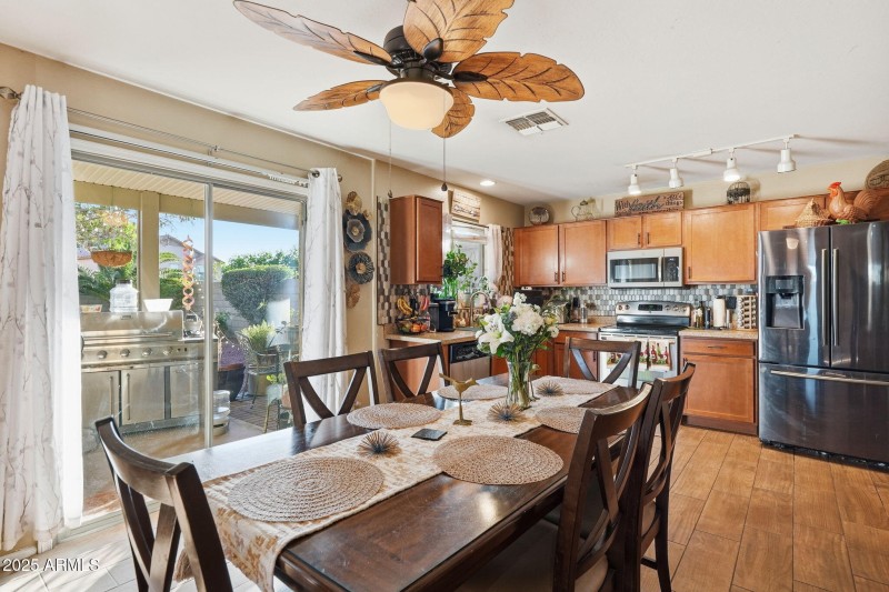 Kitchen - Dining Area