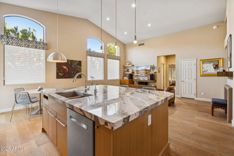 14-web-or-mls-9110-n-119th-st