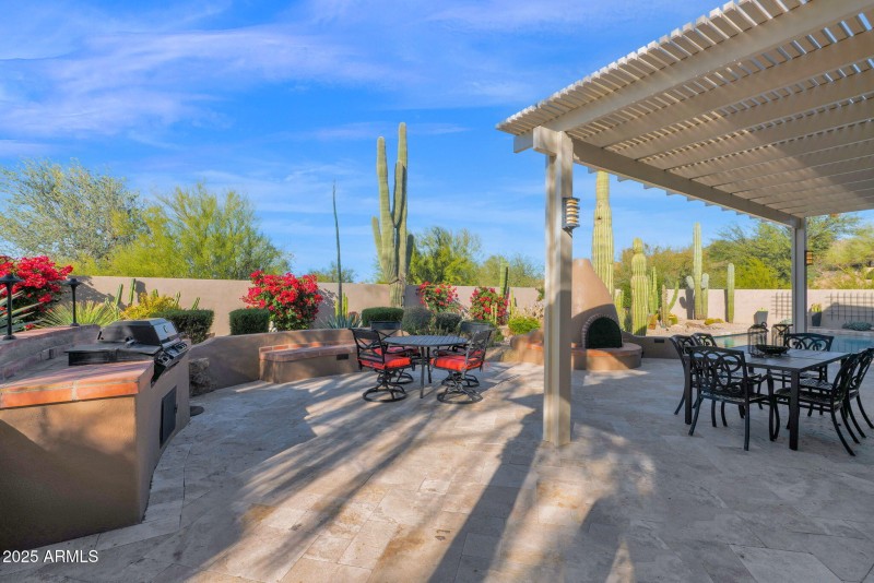 64-web-or-mls-P1415328