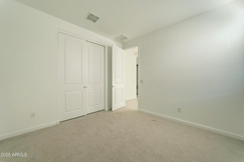 17704 W Fetlock Trail-19