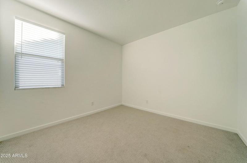 17704 W Fetlock Trail-18