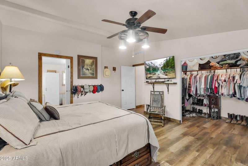 22-web-or-mls-Sentinel Rock -22