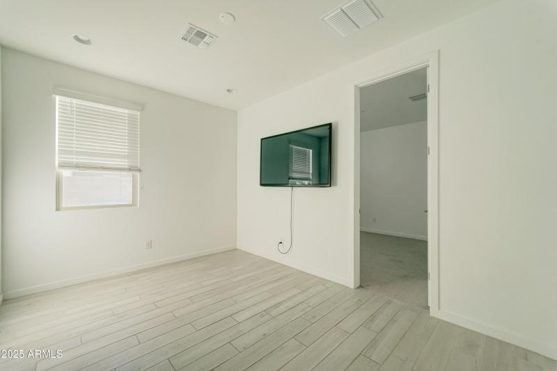 17704 W Fetlock Trail-10