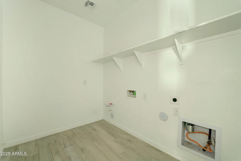 17704 W Fetlock Trail-21