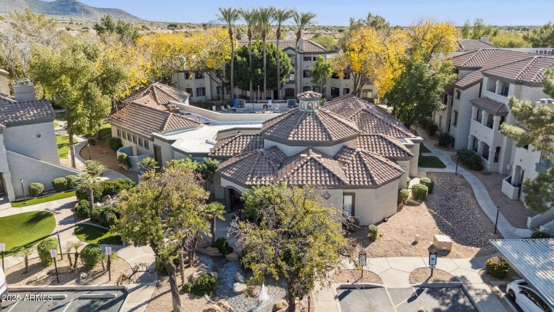 The Signature Community