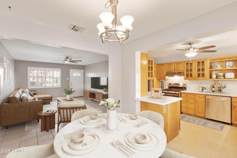 Easy Living & Entertaining!