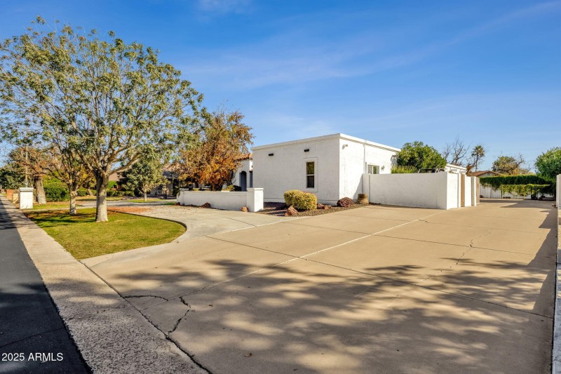 2-web-or-mls-89-n-riata-st