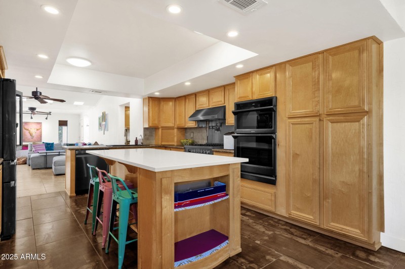 18-web-or-mls-89-n-riata-st