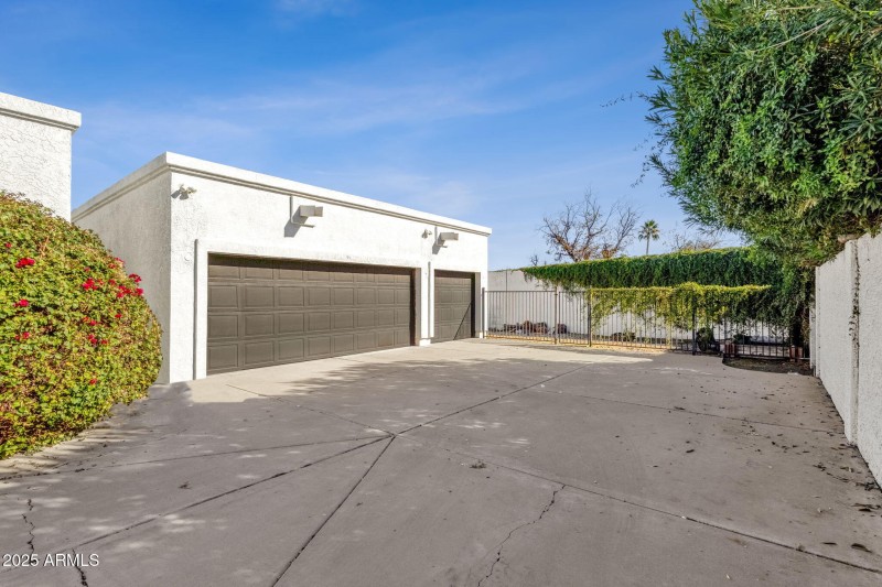 39-web-or-mls-89-n-riata-st