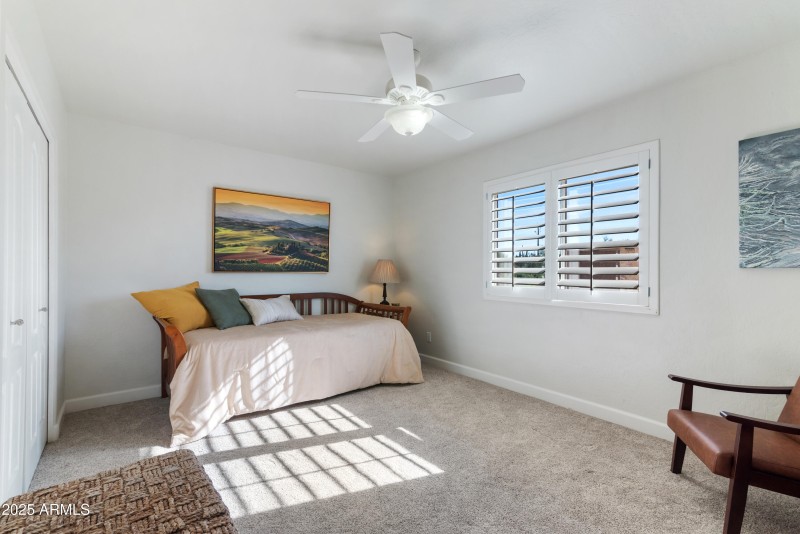 Guest 3, new plush carpet, 15'3 x 10'6