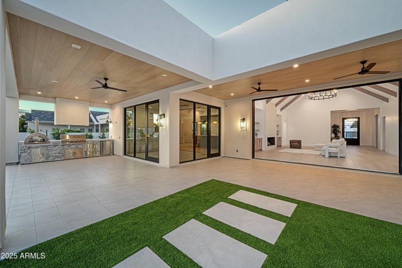 I2025122901-Twilight-7