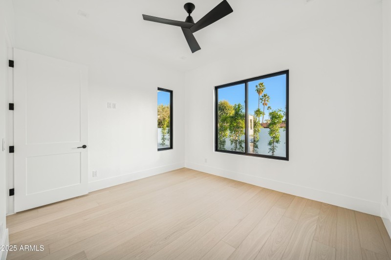 I2025122901-Daytime-10