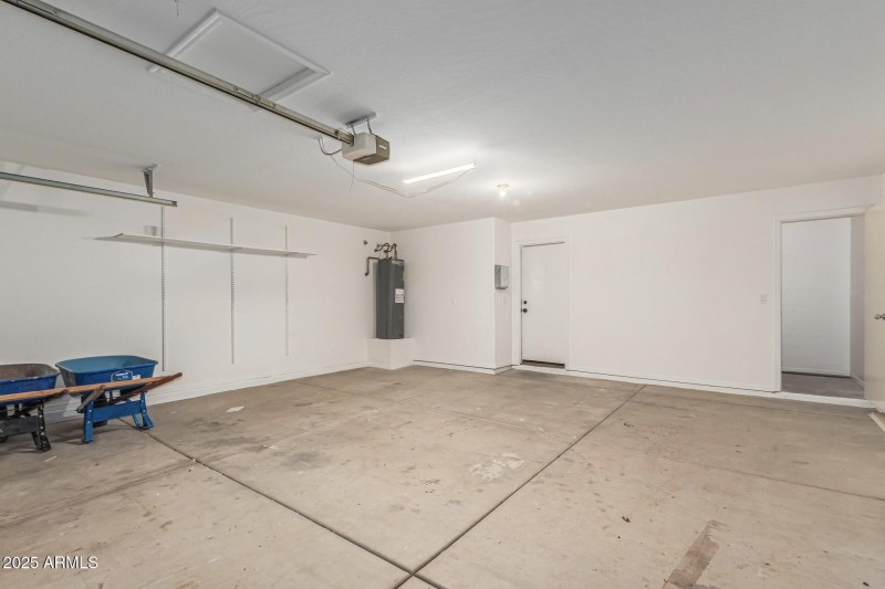 377C76AC-3F48-4E22-B3F7-DB2B08249528_1_2