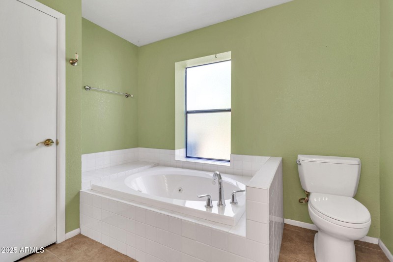 15834 E Ocotillo Rd-27